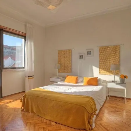 Fuer 20 Personen In Lissabon, Regio De Costa De * Lisbon